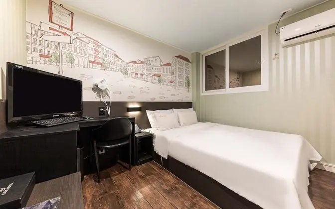 Oda (Standard A (Netflix & Disney Plus ava)