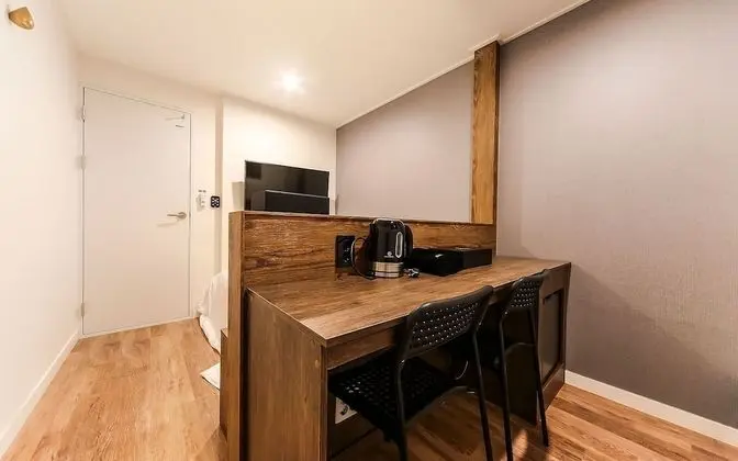 Oda (Standard A (Netflix & Disney Plus ava)