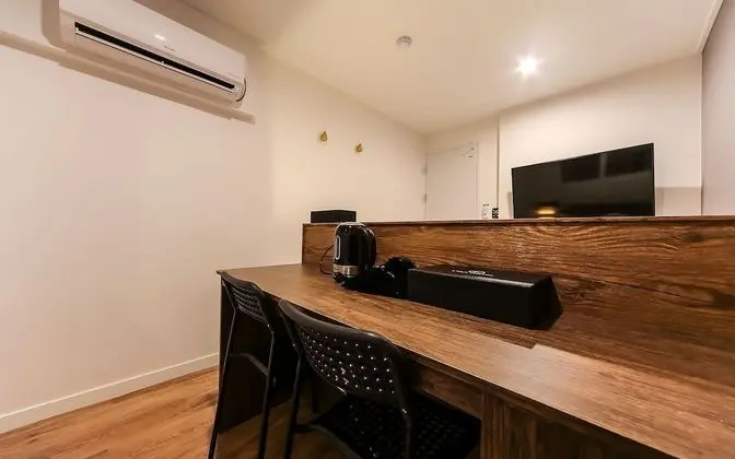 Oda (Standard A (Netflix & Disney Plus ava)