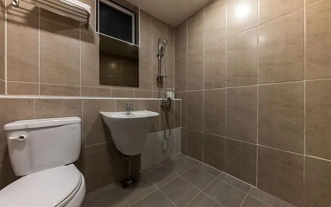 Oda (Standard B (Netflix & Disney Plus ava)