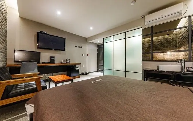 Oda (Deluxe (Netflix))