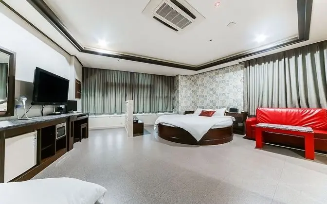 Oda (VIP Room - Party Room (King and Doubl)