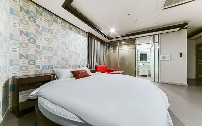 Oda (VIP Room - Party Room (King and Doubl)