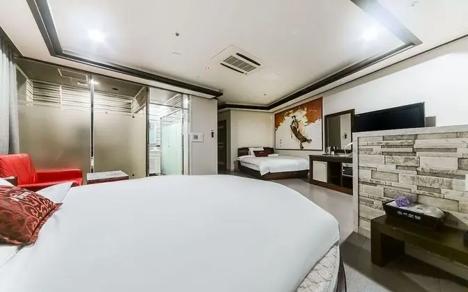 Oda (VIP Room - Party Room (King and Doubl)