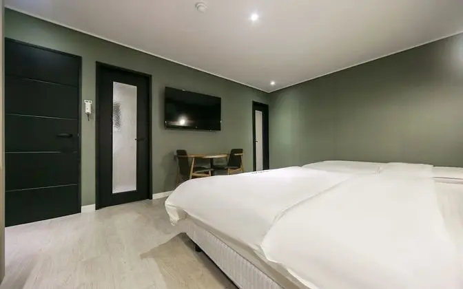 Oda (Premium (Netflix YouTube Available Tw)