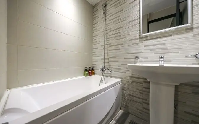 Oda (Premium (Netflix YouTube Available Tw)