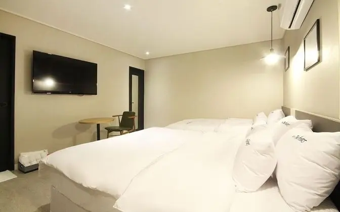 Oda (Premium (Netflix YouTube Available Tw)