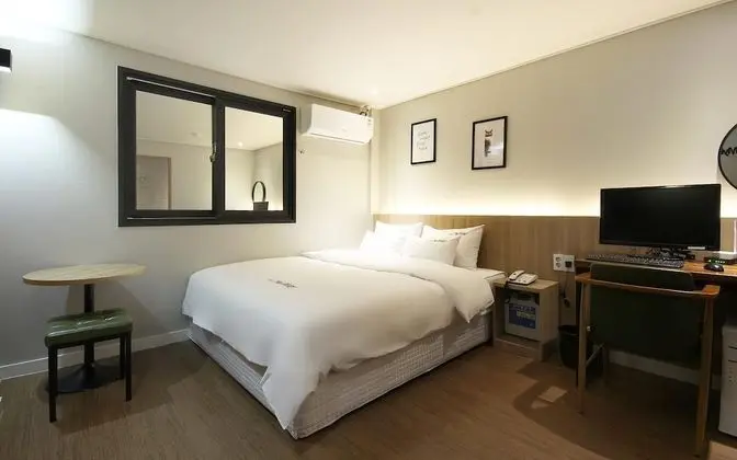 Oda (Semi Deluxe+VOD package (Netflix avai)