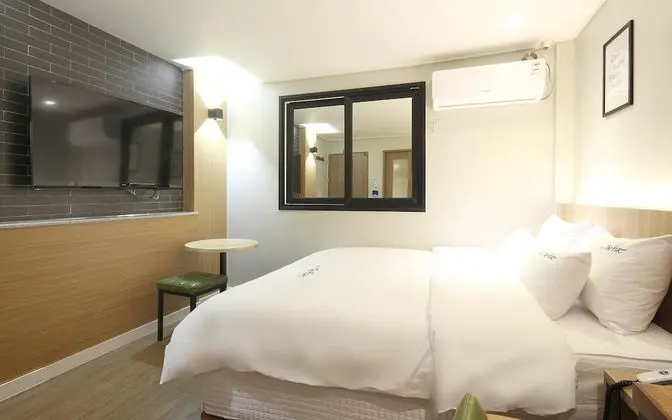 Oda (Semi Deluxe+VOD package (Netflix avai)