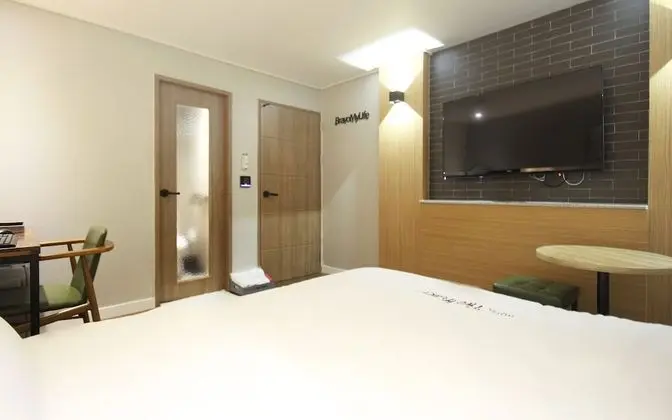 Oda (Semi Deluxe+VOD package (Netflix avai)