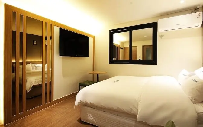 Oda (Semi Deluxe+VOD package (Netflix avai)