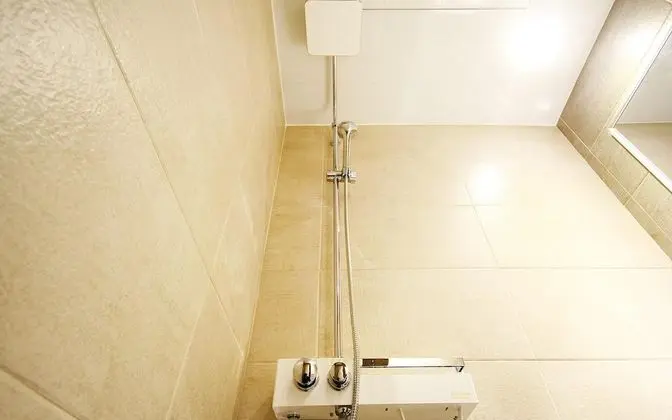 Oda (Semi Deluxe+VOD package (Netflix avai)