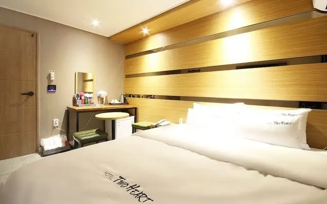 Oda (Standard (Netflix YouTube available))