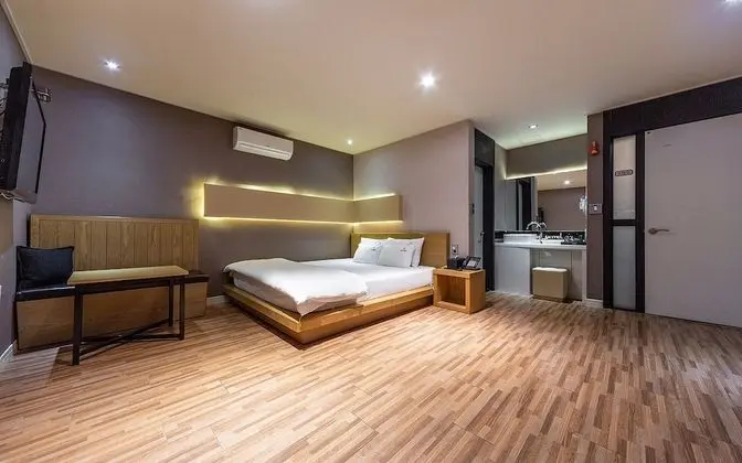 Oda (Standard (PC Not Available))