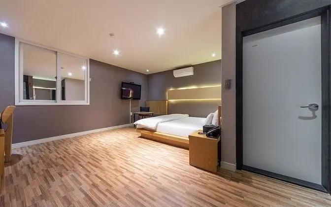 Oda (Standard (PC Not Available))