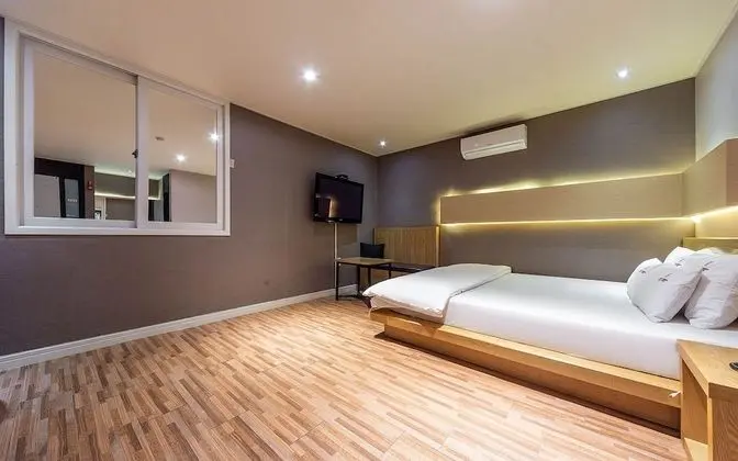 Oda (Standard (PC Not Available))