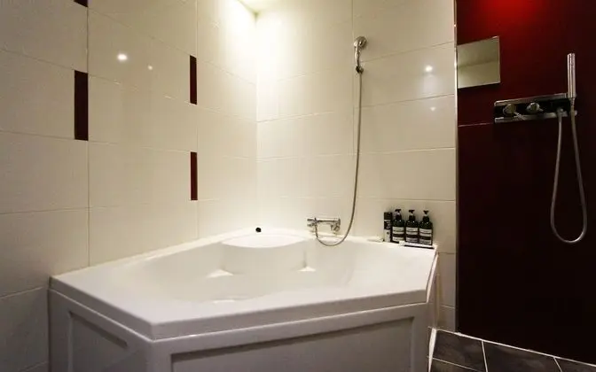 Oda (Standard (PC Not Available))