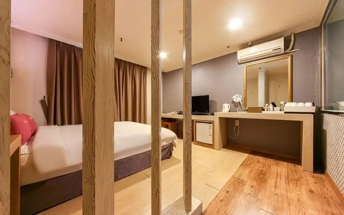 Oda (Open Special-Standard (Free Breakfast)