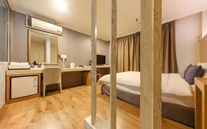 Oda (Open Special-Standard (Free Breakfast)