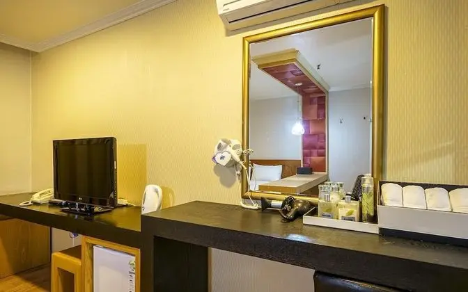 Oda (Open Special-Standard (Free Breakfast)