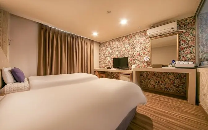 Oda (Open Special-Standard Twin (Free Brea)