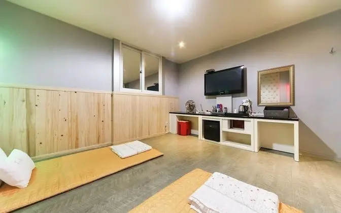 Oda (Korean Room (Free Breakfast Bathtub 1)