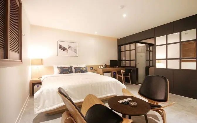 Oda (Premium Massage Chair (Netflix Availa)