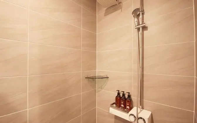 Oda (Premium Massage Chair (Netflix Availa)