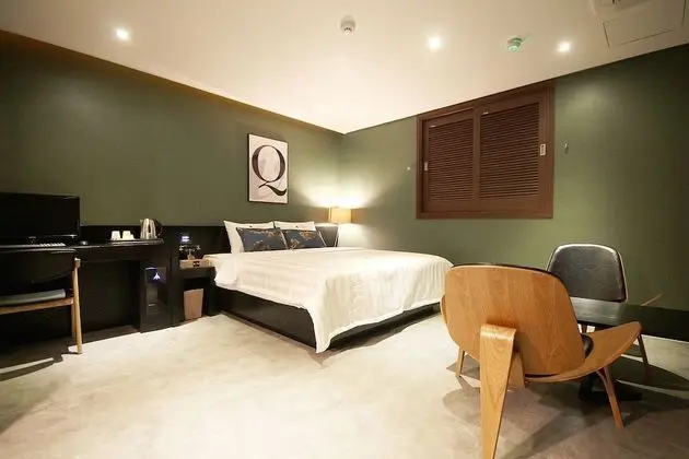 Oda (Premium Massage Chair (Netflix Availa)