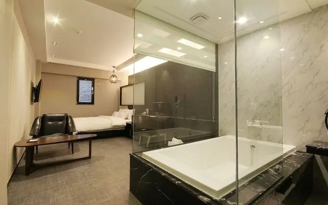 Oda (Deluxe (2 Hour Room Event Room))