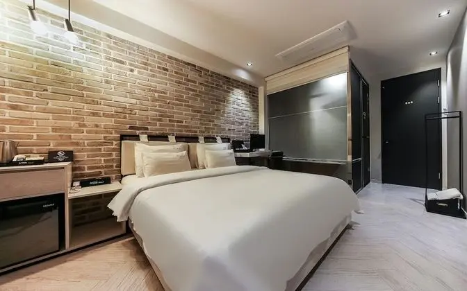 Oda (Standard (free breakfast))