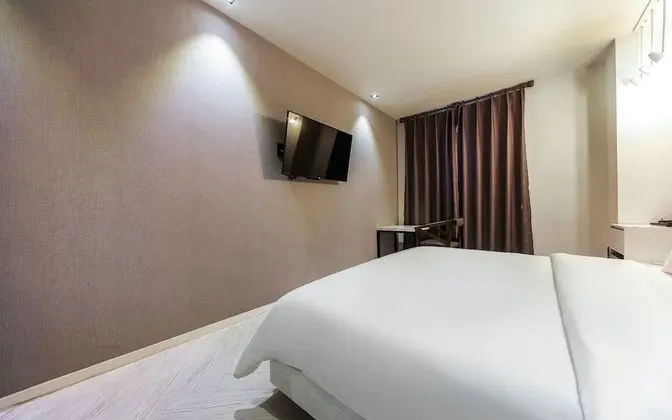 Oda (Standard (free breakfast))