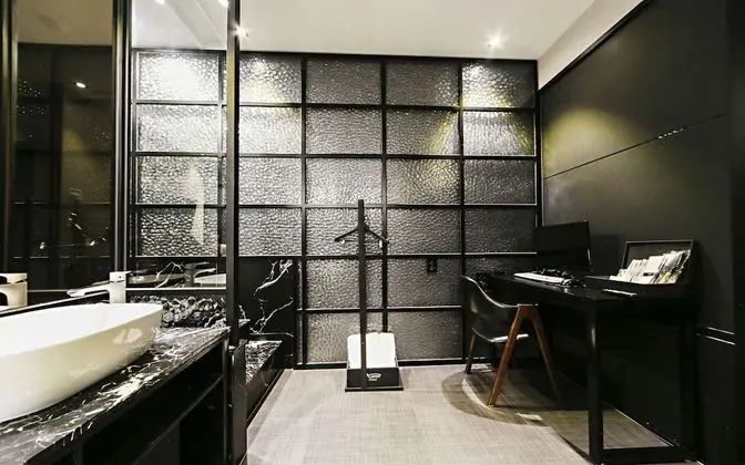 Oda (Standard (free breakfast))