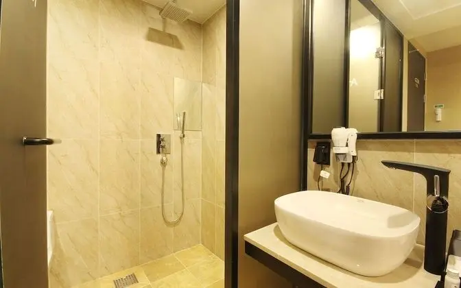 Oda (Standard (free breakfast))