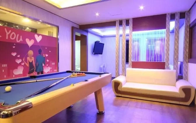 Oda (VIP (billiard table))