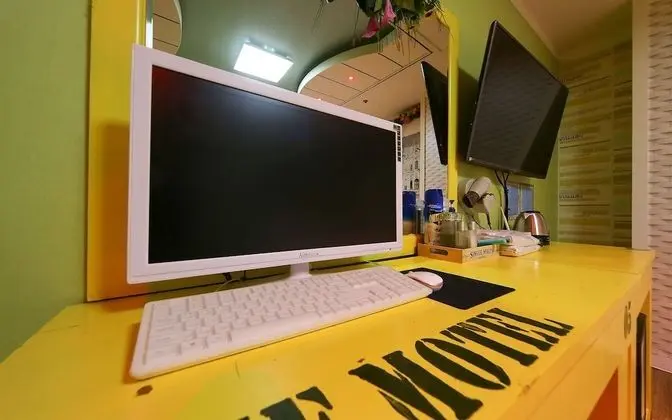 Oda (Deluxe Room - Netflix YouTube availab)