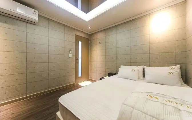 Oda (VIP (Netflix Available with Personal )