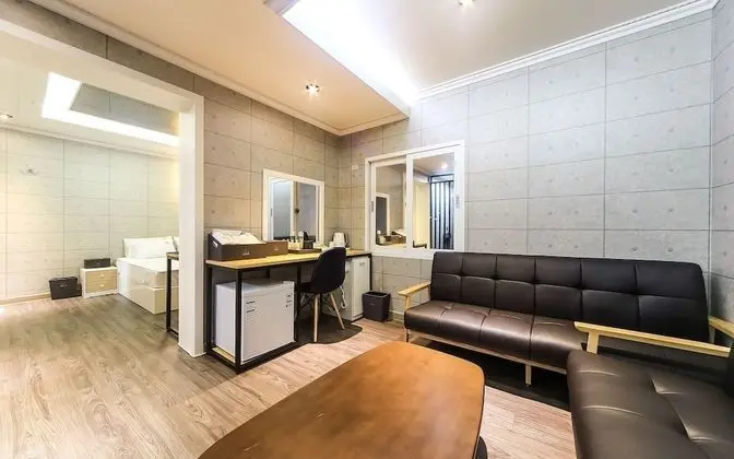 Oda (VIP (Netflix Available with Personal )