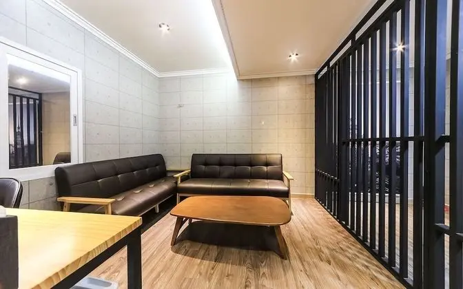 Oda (VIP (Netflix Available with Personal )