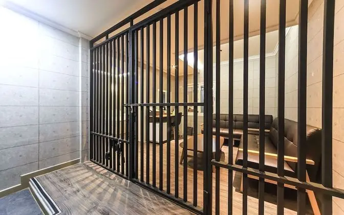 Oda (VIP (Netflix Available with Personal )