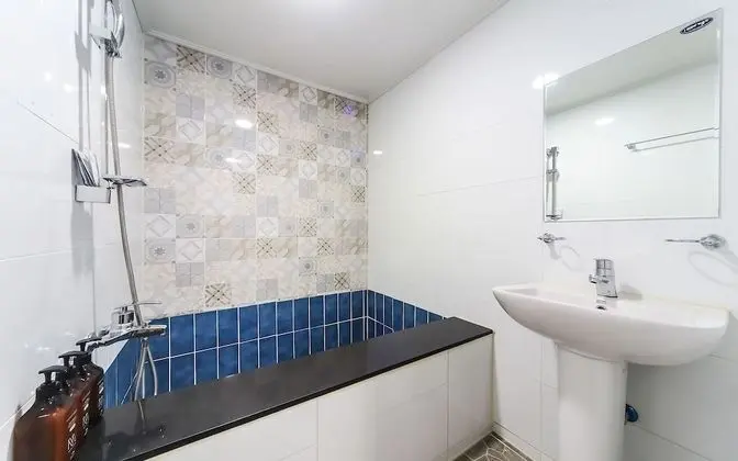 Oda (VIP (Netflix Available with Personal )