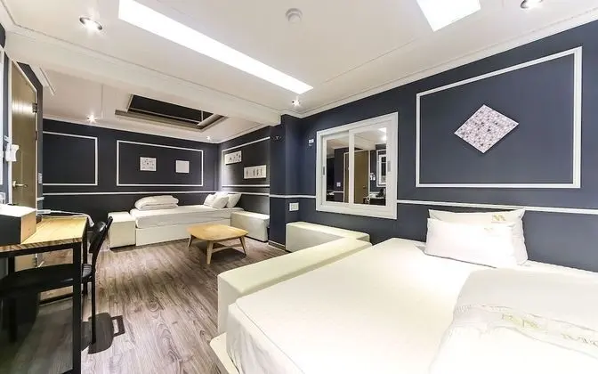 Oda (VIPTwin (Netflix Available with Perso)