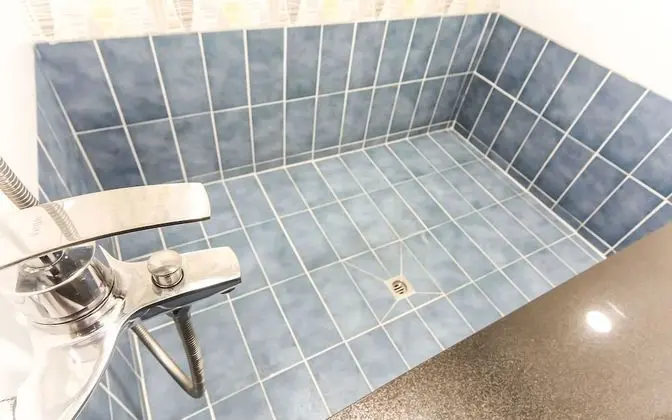 Oda (VIPTwin (Netflix Available with Perso)