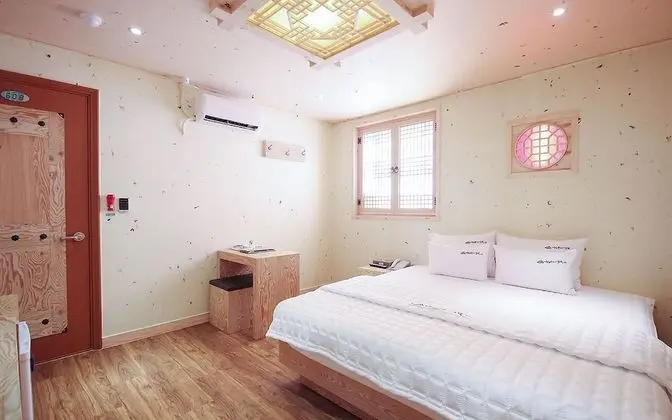 Oda (Semi-Special Room)