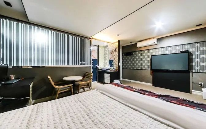 Oda (Semi-special room (styler available))