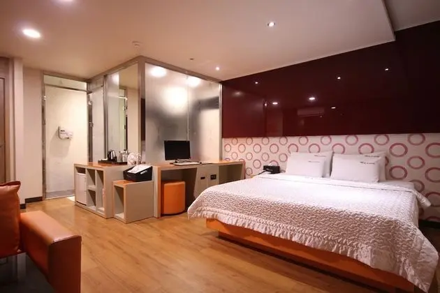 Oda (Standard room (netflix available))