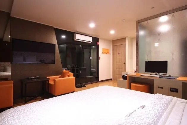 Oda (Standard room (netflix available))