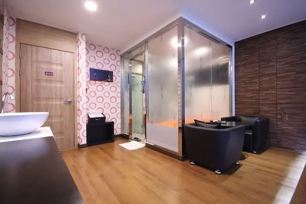 Oda (Suite room (Netflix Available))