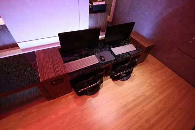 Oda (Suite Twin (Netflix Available))