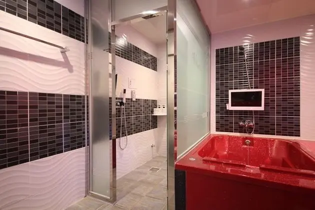 Oda (Suite Twin (Netflix Available))